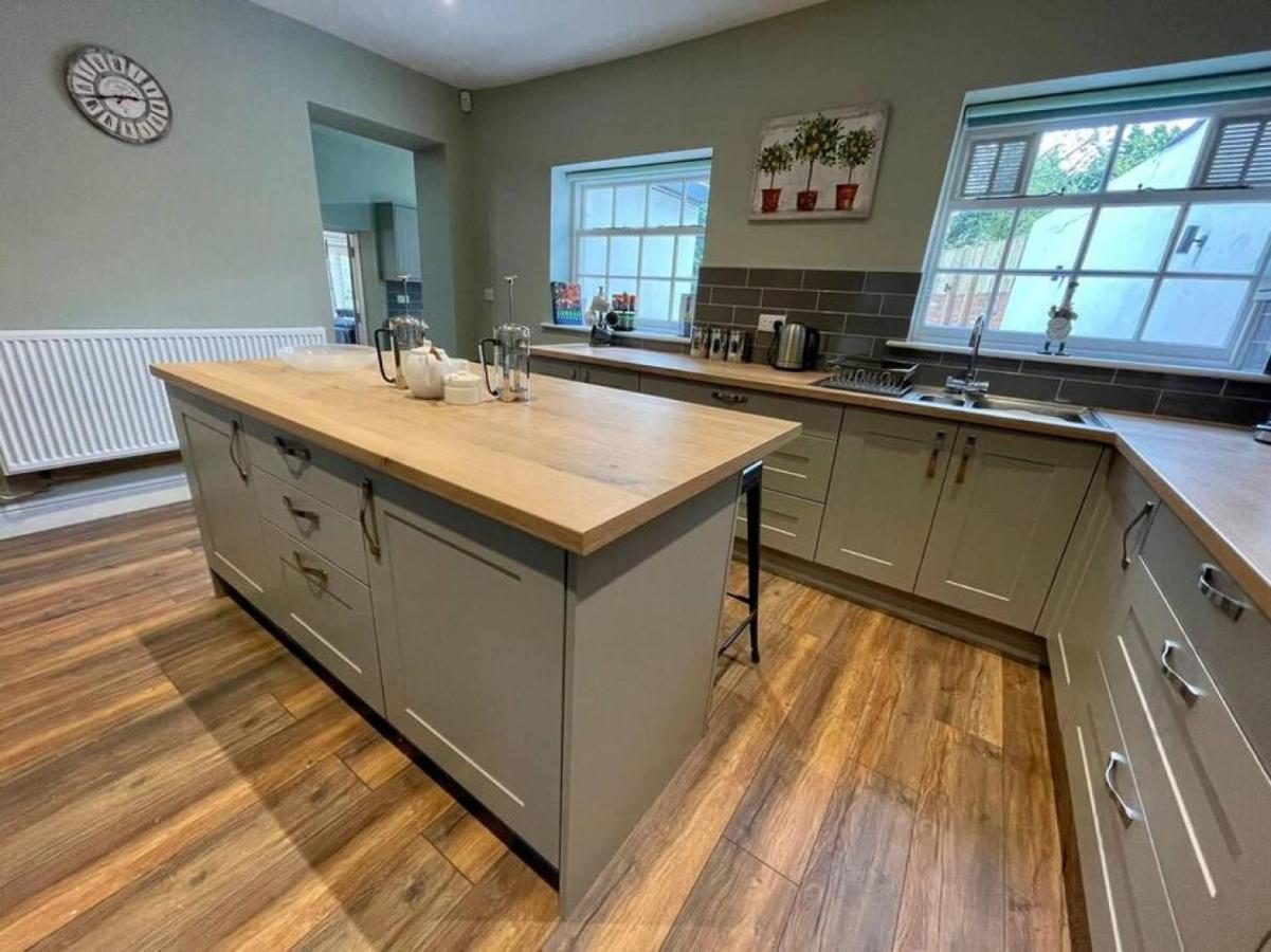 Lydney House Swaffham Sleeps 22 Villa Eksteriør bilde