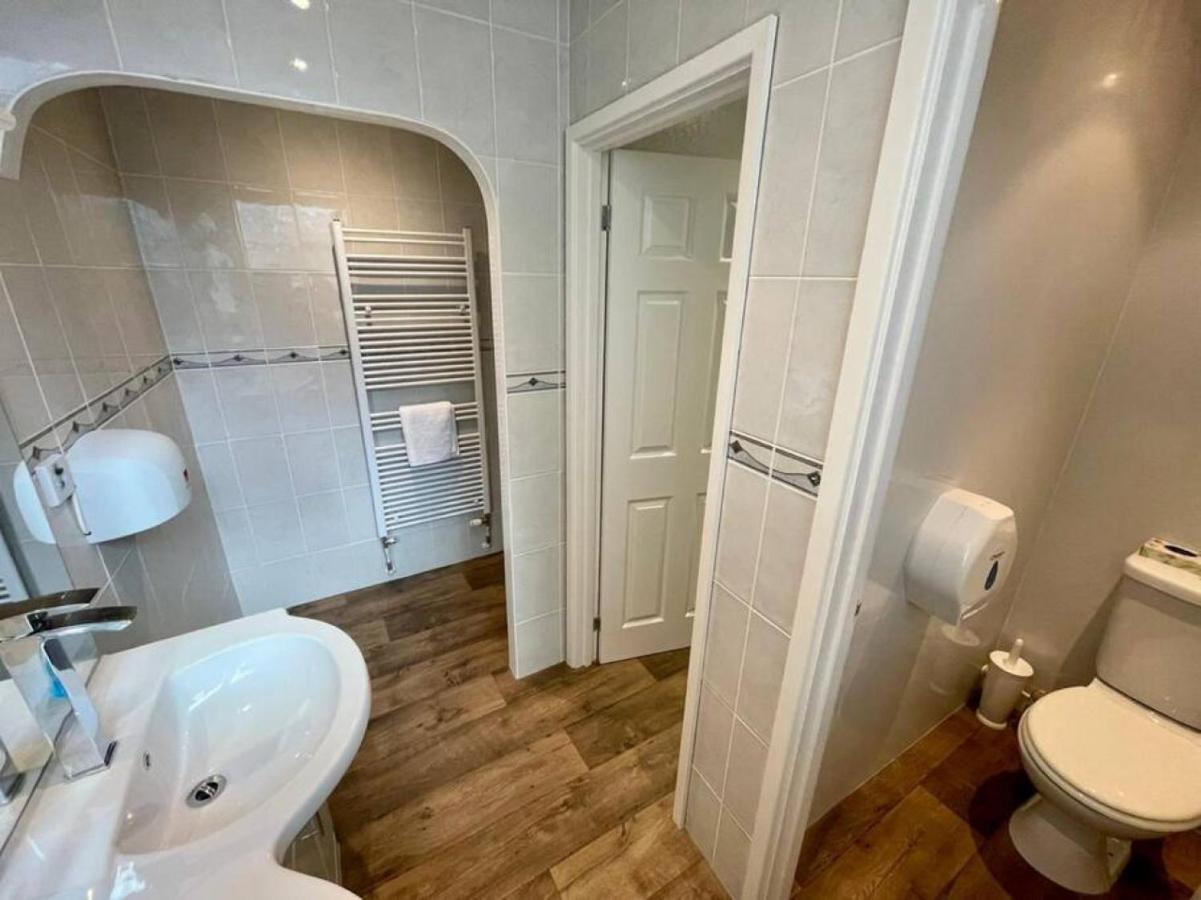 Lydney House Swaffham Sleeps 22 Villa Eksteriør bilde