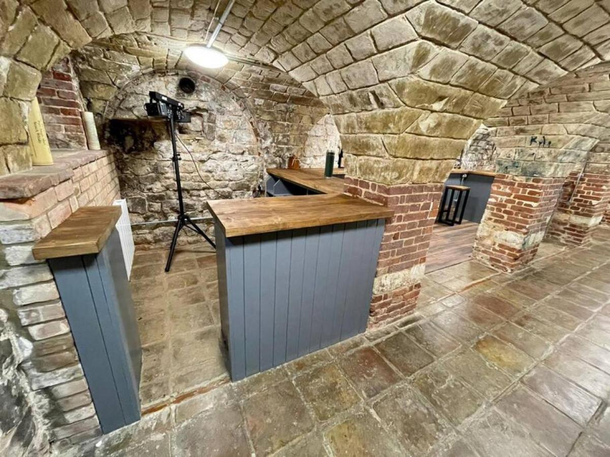 Lydney House Swaffham Sleeps 22 Villa Eksteriør bilde